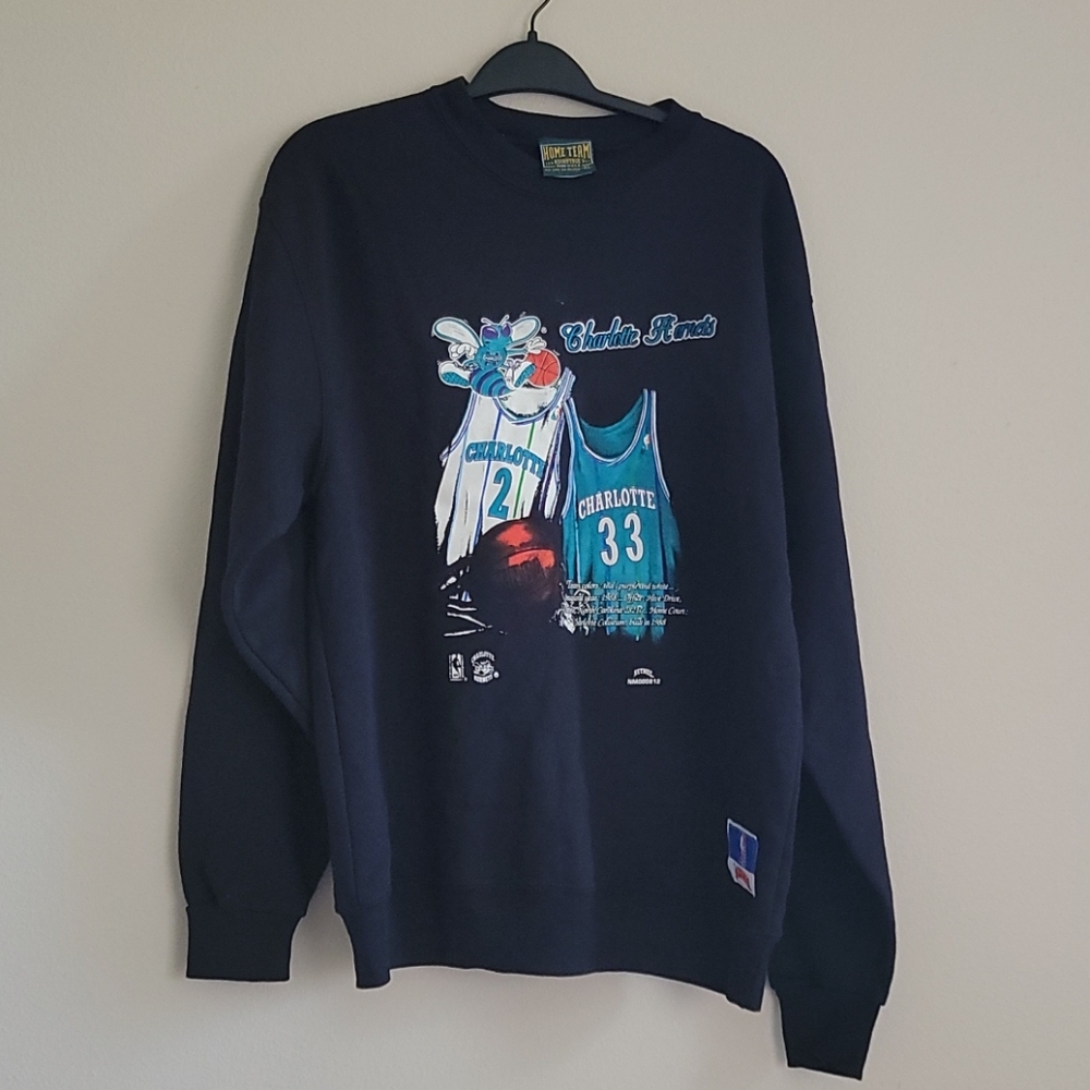 Vintage nutmeg Charlotte Hornets black sweatshirt